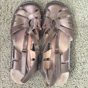 Bronze Clarks Sandals-9W