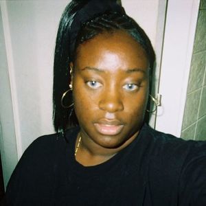 Meet your Posher, Dee dee