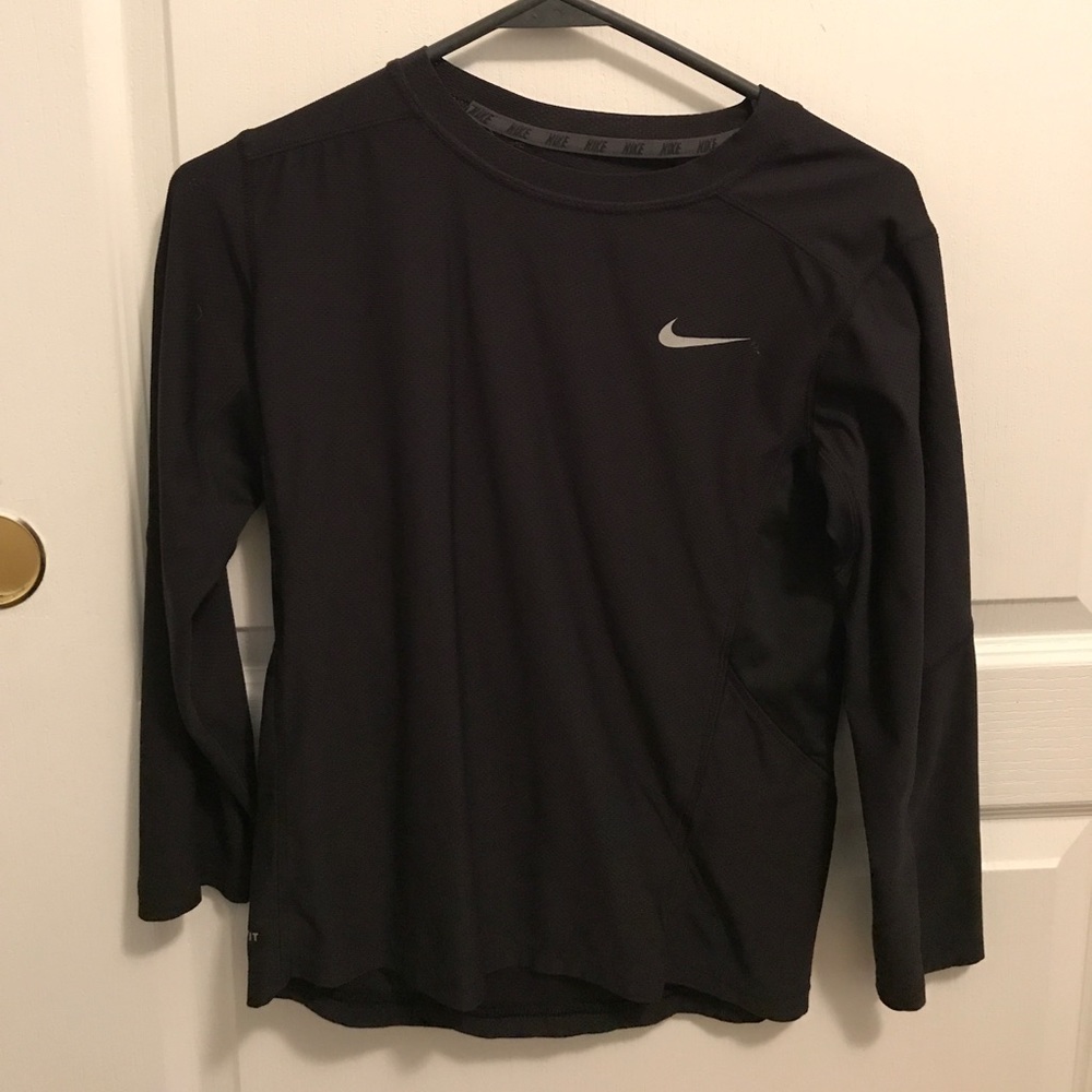 Boys Nike dry fit long sleeve top