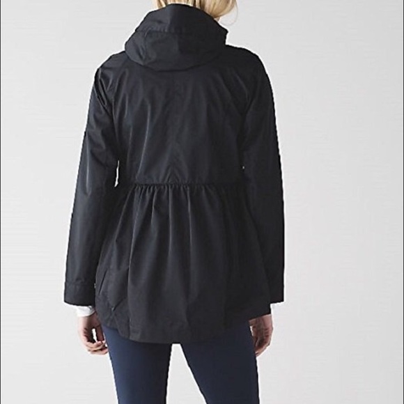 lululemon rain jacket