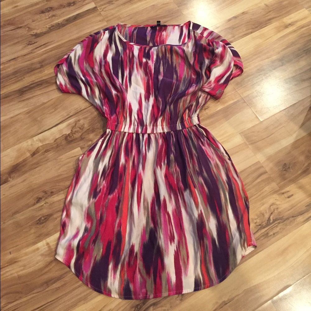 Beautiful abstract EXPRESS silk dress