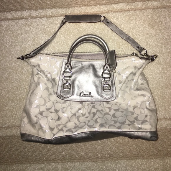 Coach Medium Satchel Bag - Picture 3 of 4