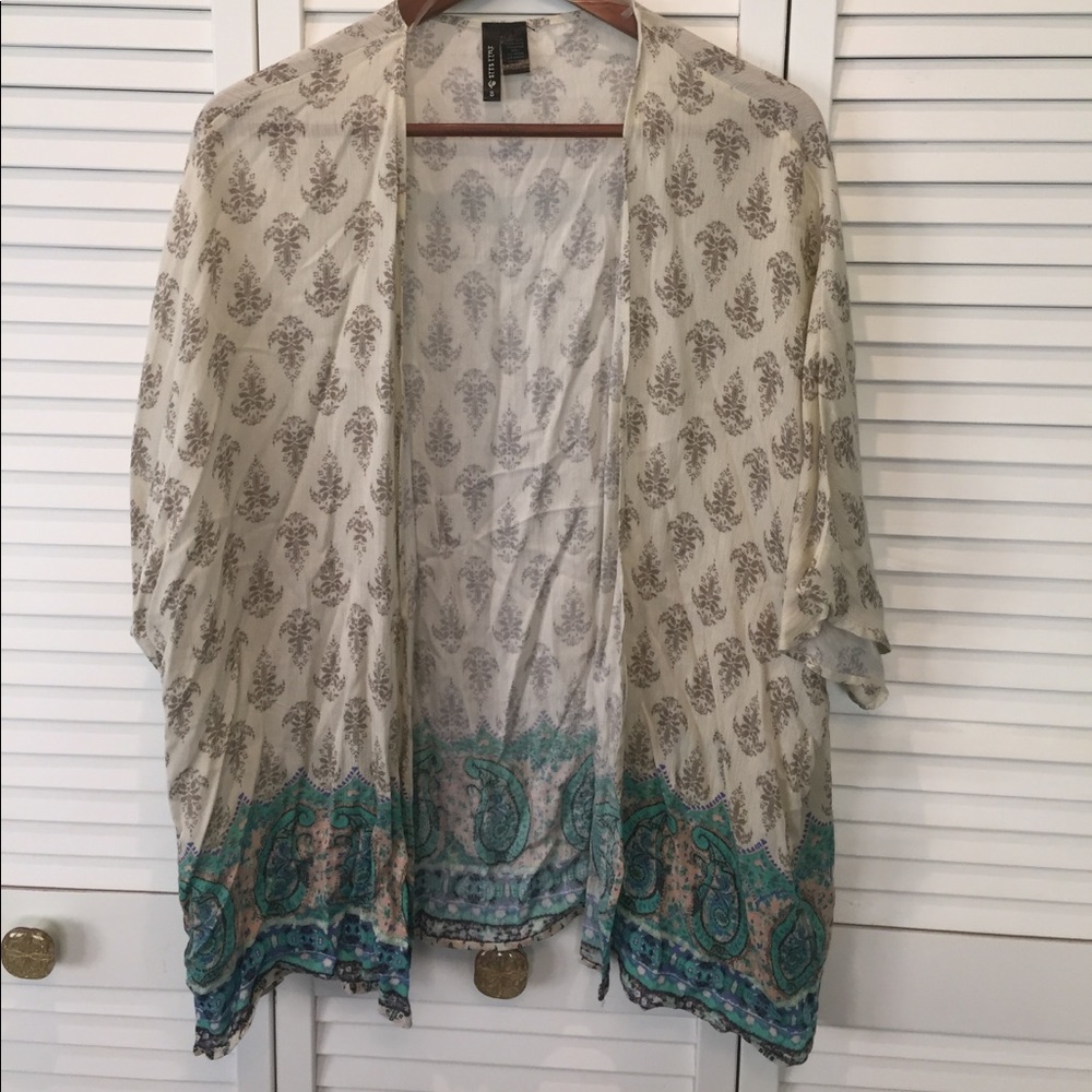 Colorful 3/4 sleeve kimono