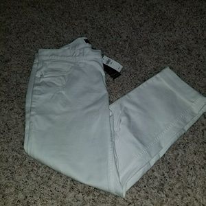 White boyfriend jean & regular black chaps pant