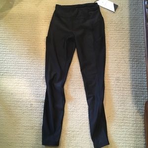 NWT Lululemon sleet sprinter tight size 4