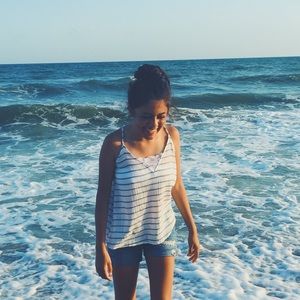 Meet your Posher, Lia