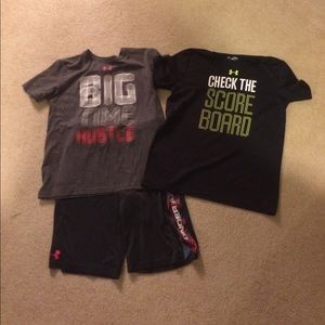 UNDER ARMOUR OUTFIT W/ extra shirt
