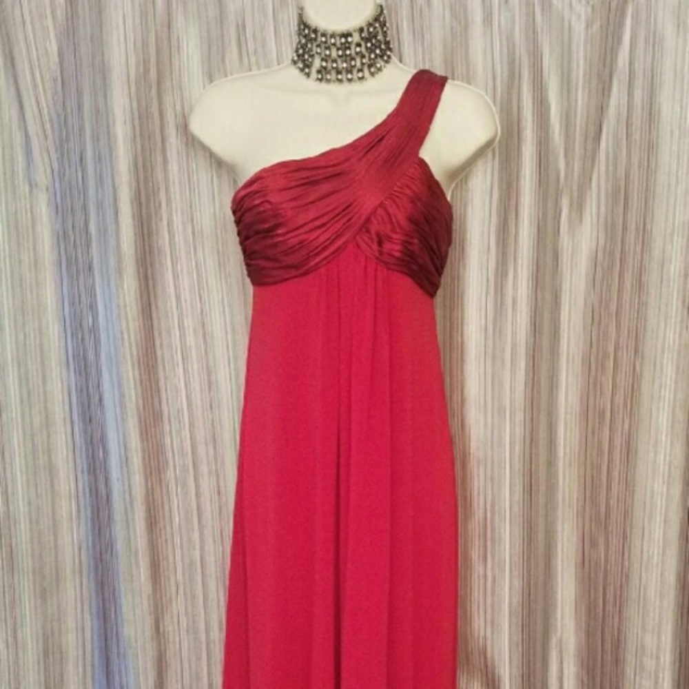 Brand New David Bridal Gown Very Elegant Classy
