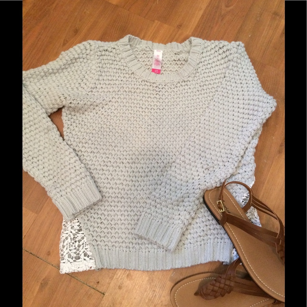 Knit sweater