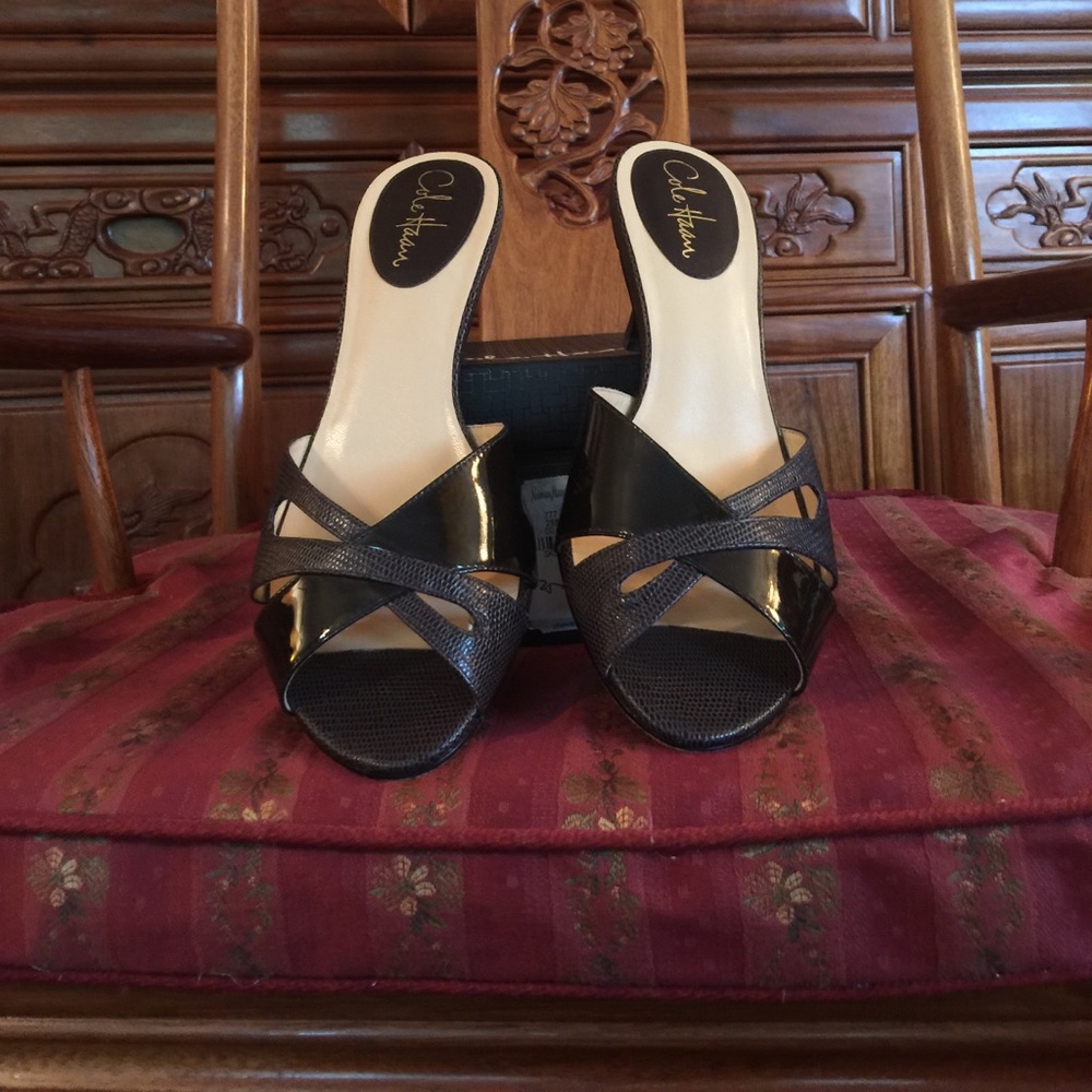 Ladies shoes