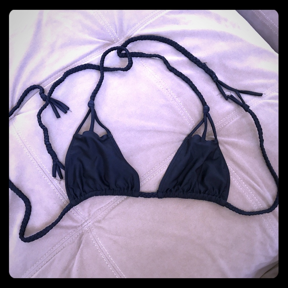 Maui Girl Black Top