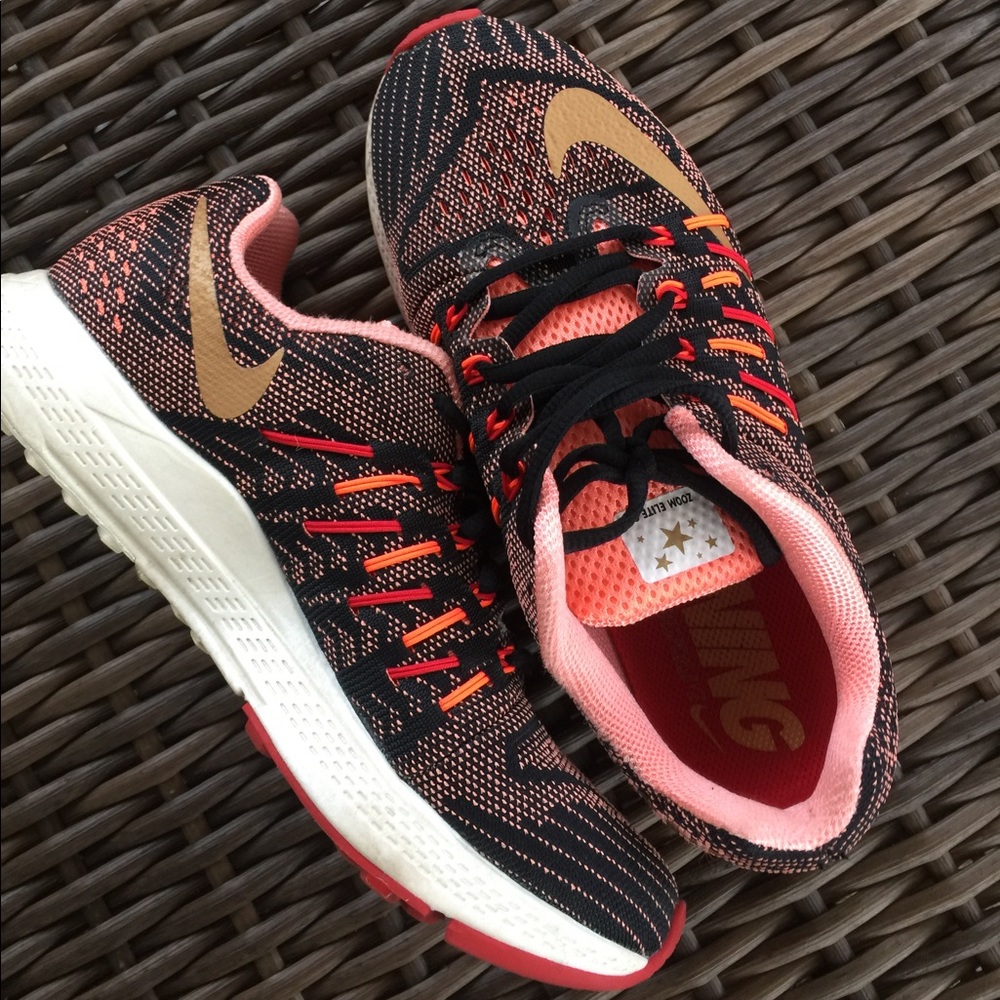 Nike Zoom Elite 8. Size 7.5