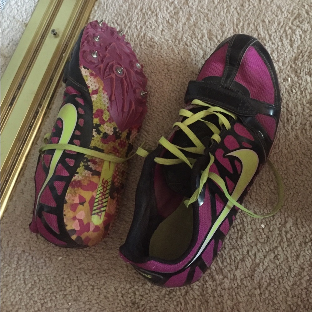 Nike spikes