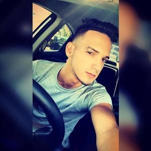 Meet your Posher, Adelson