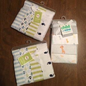 3 packs of 4 brand new receiving blankets