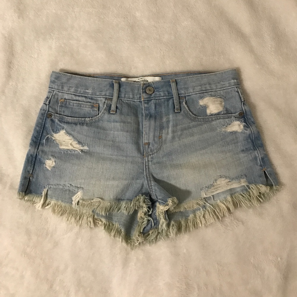 SALE🎉 NWOT Abercrombie & Fitch Denim Shorts