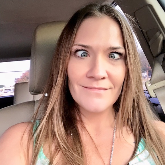 Meet your Posher, Brandy. - Picture 4 of 8