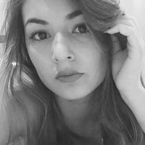 Meet your Posher, Claudia