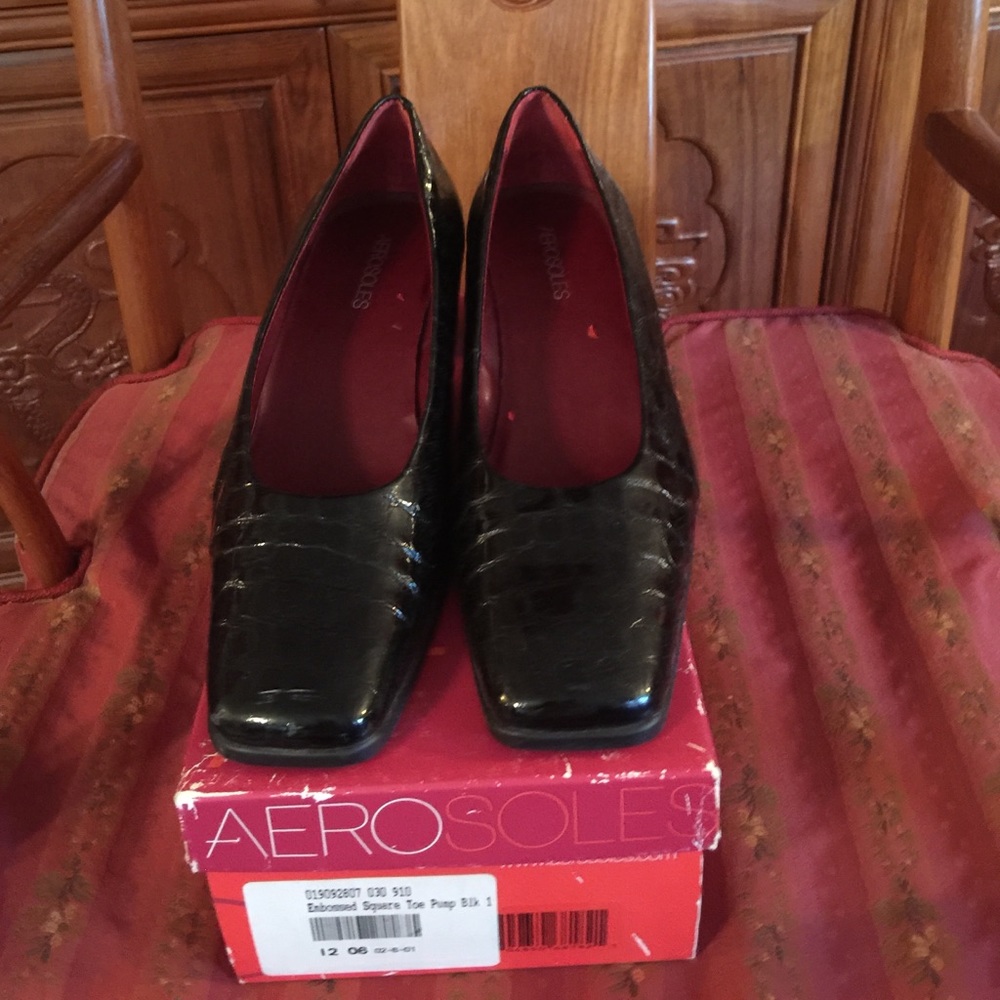 Ladies shoes