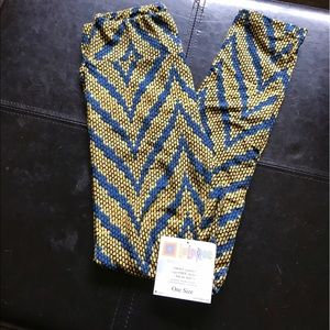 BNWT lularoe OS snake skin leggings