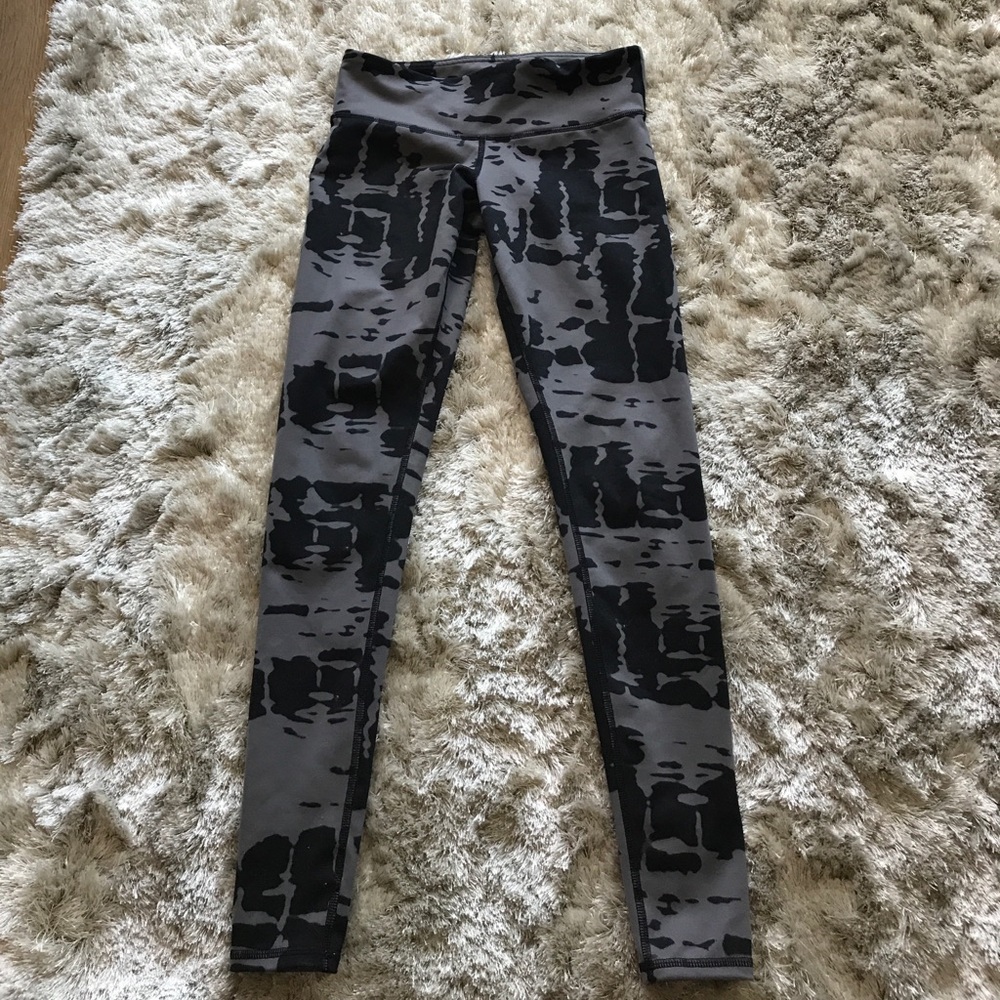 Alo Yoga Leggings