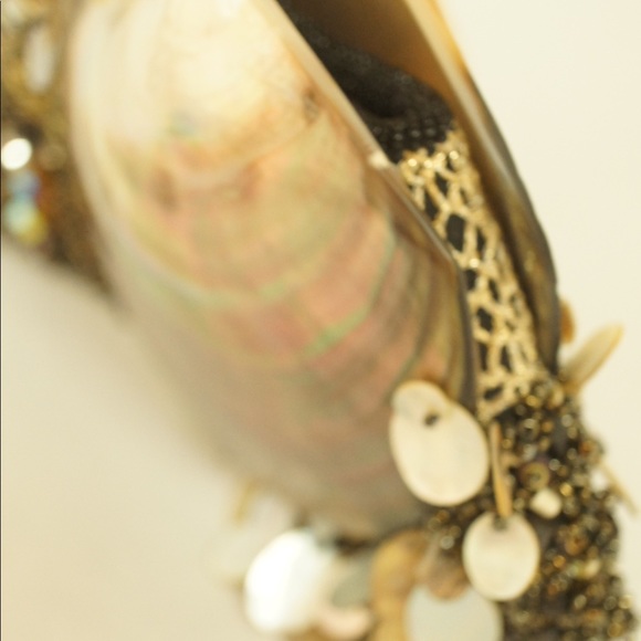 BAGTERIA Beaded Crystal Shells Evening Clutch Bag - Picture 2 of 6