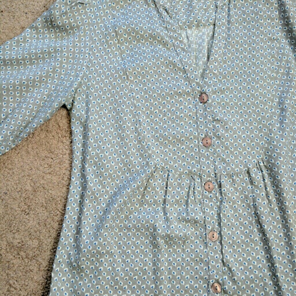 Leaf Print Kimchi Blue top