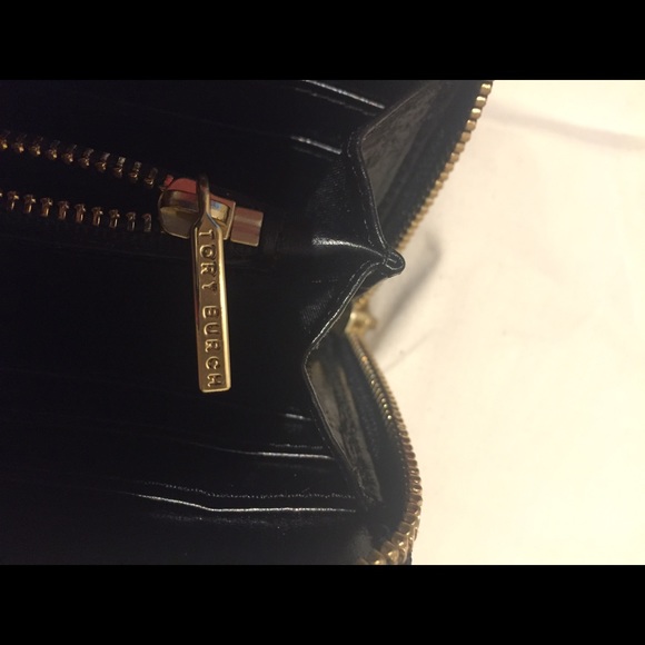 Black Tory Burch Wallet - Picture 3 of 4