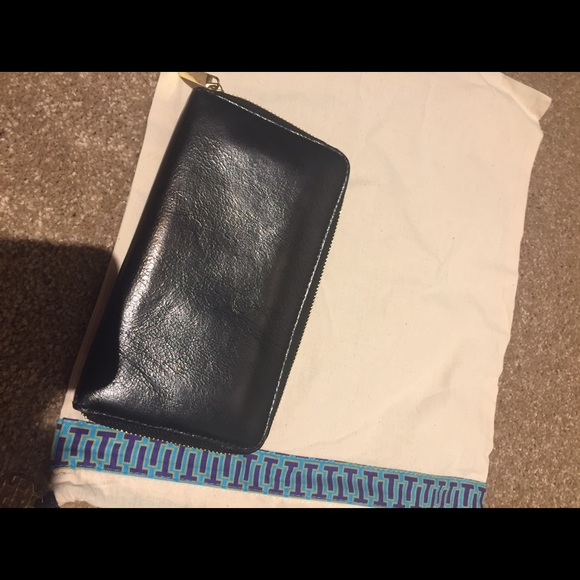 Black Tory Burch Wallet - Picture 4 of 4