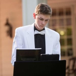 Meet your Posher, Robbie