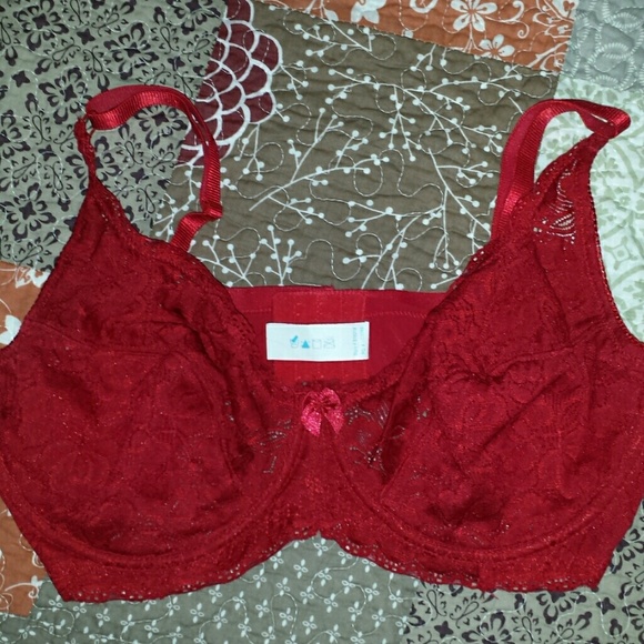 Other - Valentines red underwire bra 38DD