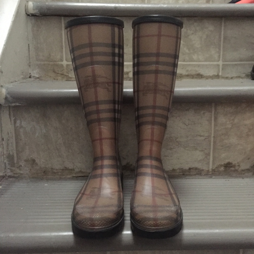 Burberry Check Rubber Rain Boot