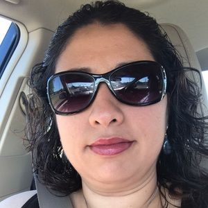 Meet your Posher, Miriam