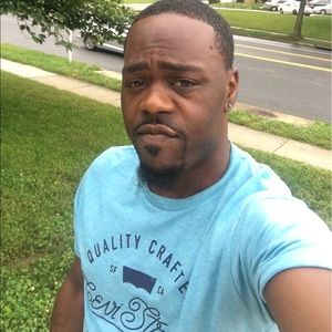 Meet your Posher, Dontae