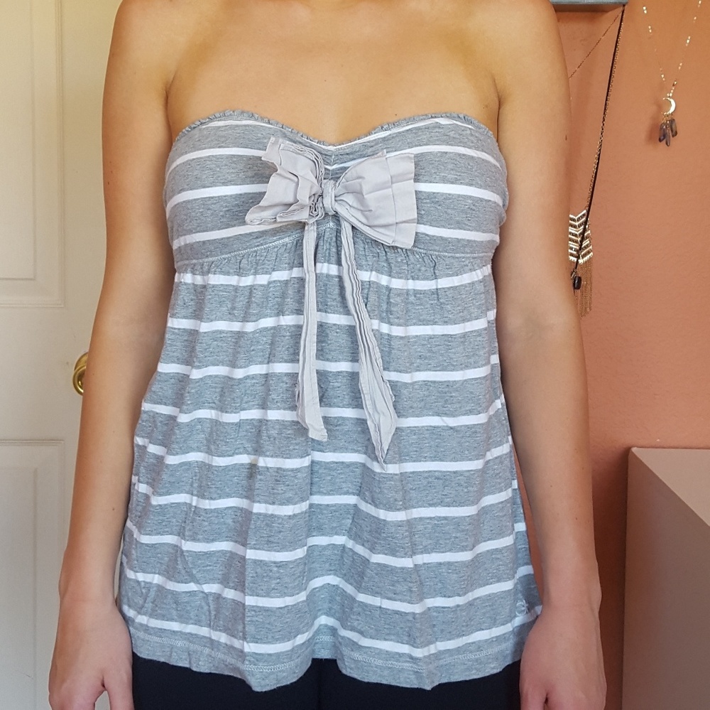 Gilly Hicks strapless flowy shirt
