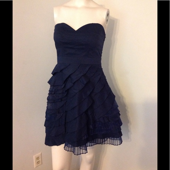 Minuet Dresses & Skirts - Minuet Tiered Pleated Party Dress S