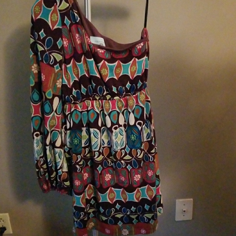 Judith March one sleeve dress