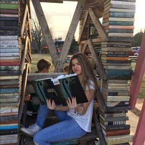 Meet your Posher, Amanda