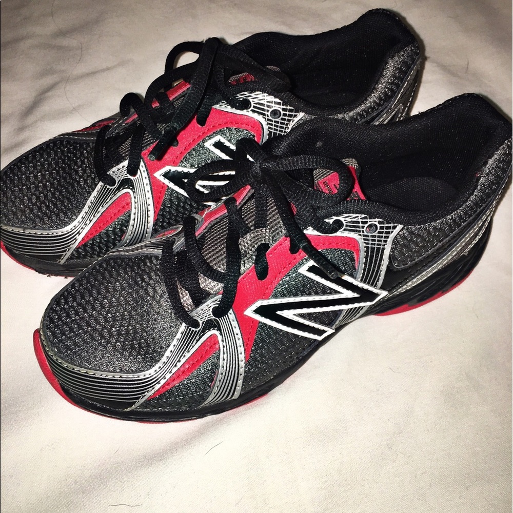 New Balance youth 4