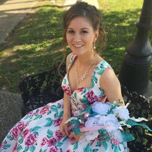 Meet your Posher, Makayla