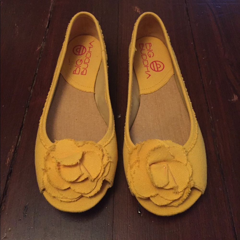 Open-toe yellow flats