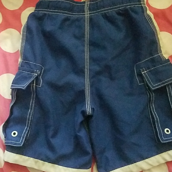 SALE BOYS Swim trunks !!!!SIZE 4/5 - Picture 2 of 2