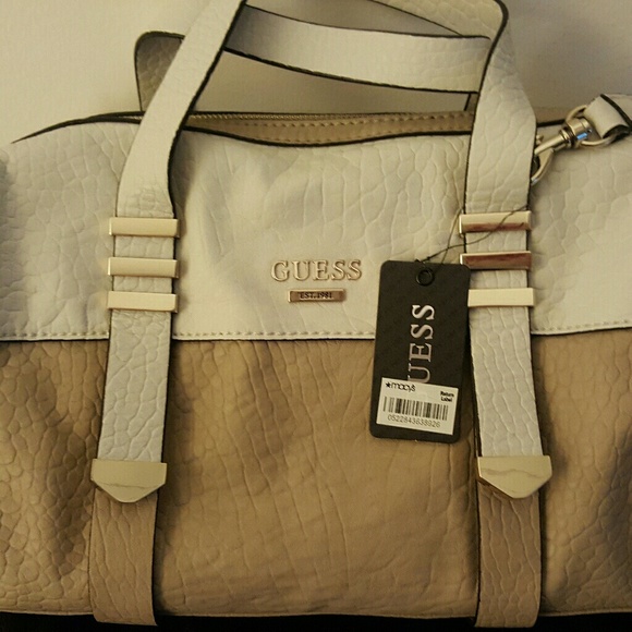 Guess Handbag - Picture 1 of 3