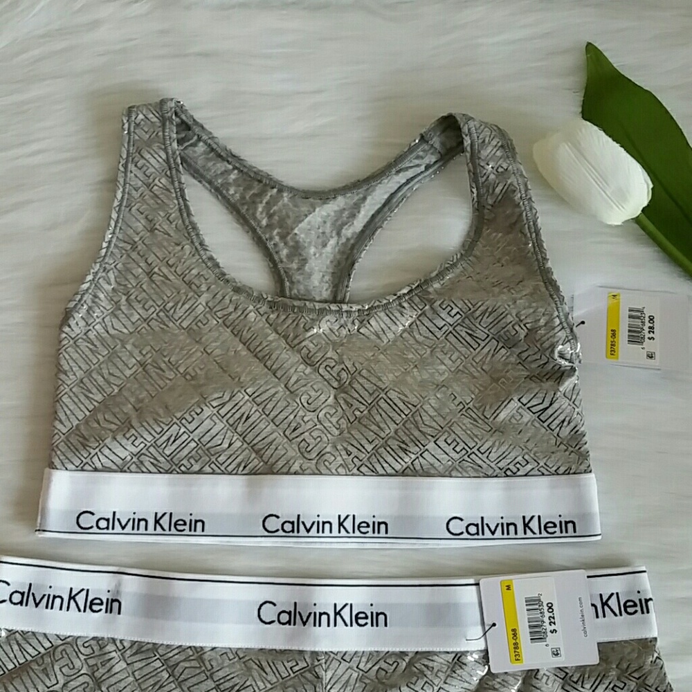 CALVIN KLEIN BRALETTE M & BOYSHORT M - Picture 2 of 6