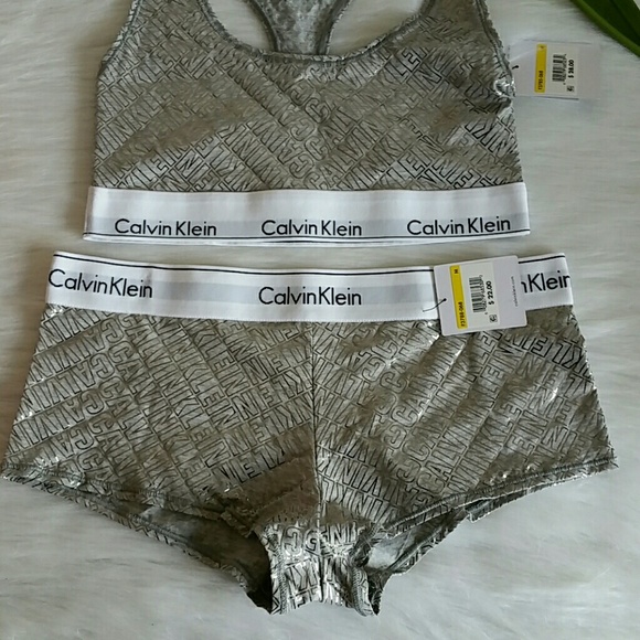 CALVIN KLEIN BRALETTE M & BOYSHORT M - Picture 3 of 6