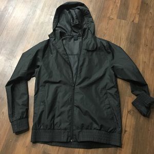 Black "Zine" windbreak size small