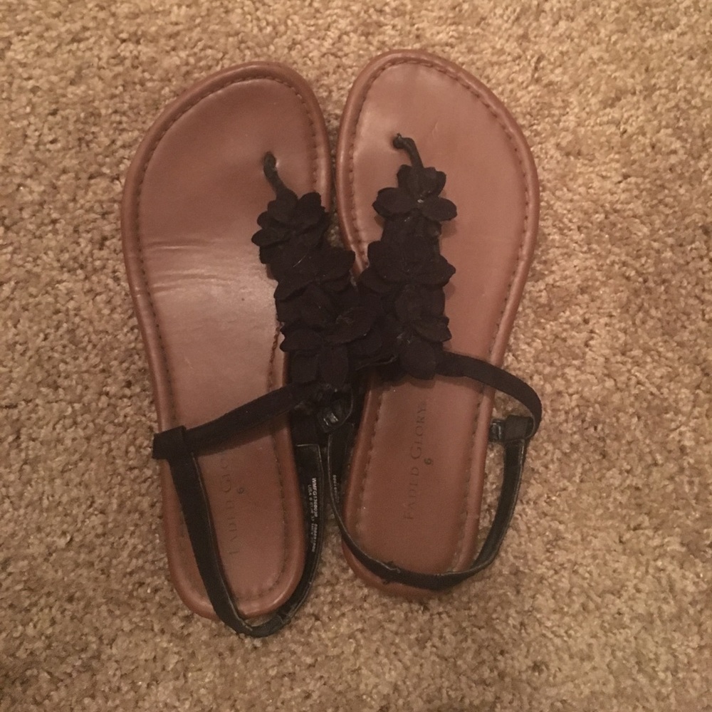 Black faded glory sandals. Super cute!