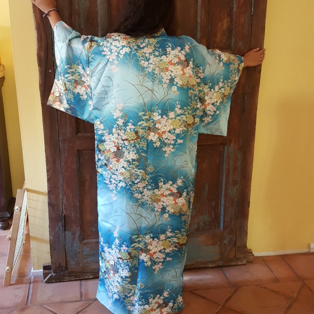 Kimono. - Picture 2 of 5