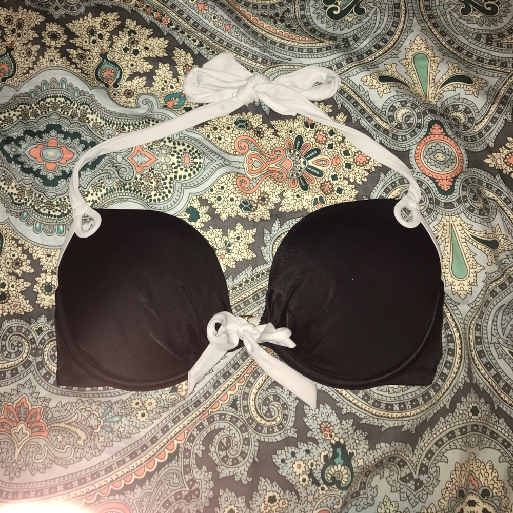 Victoria's Secret Bikini Bombshell
