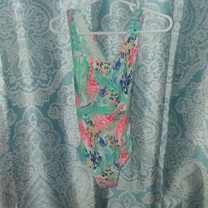 Old navy swim suit for little girl